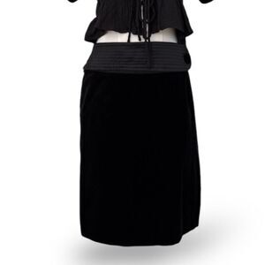 Velveteen and Satin Black‎ Short Skirt Wm Sz 7 EUC Mini